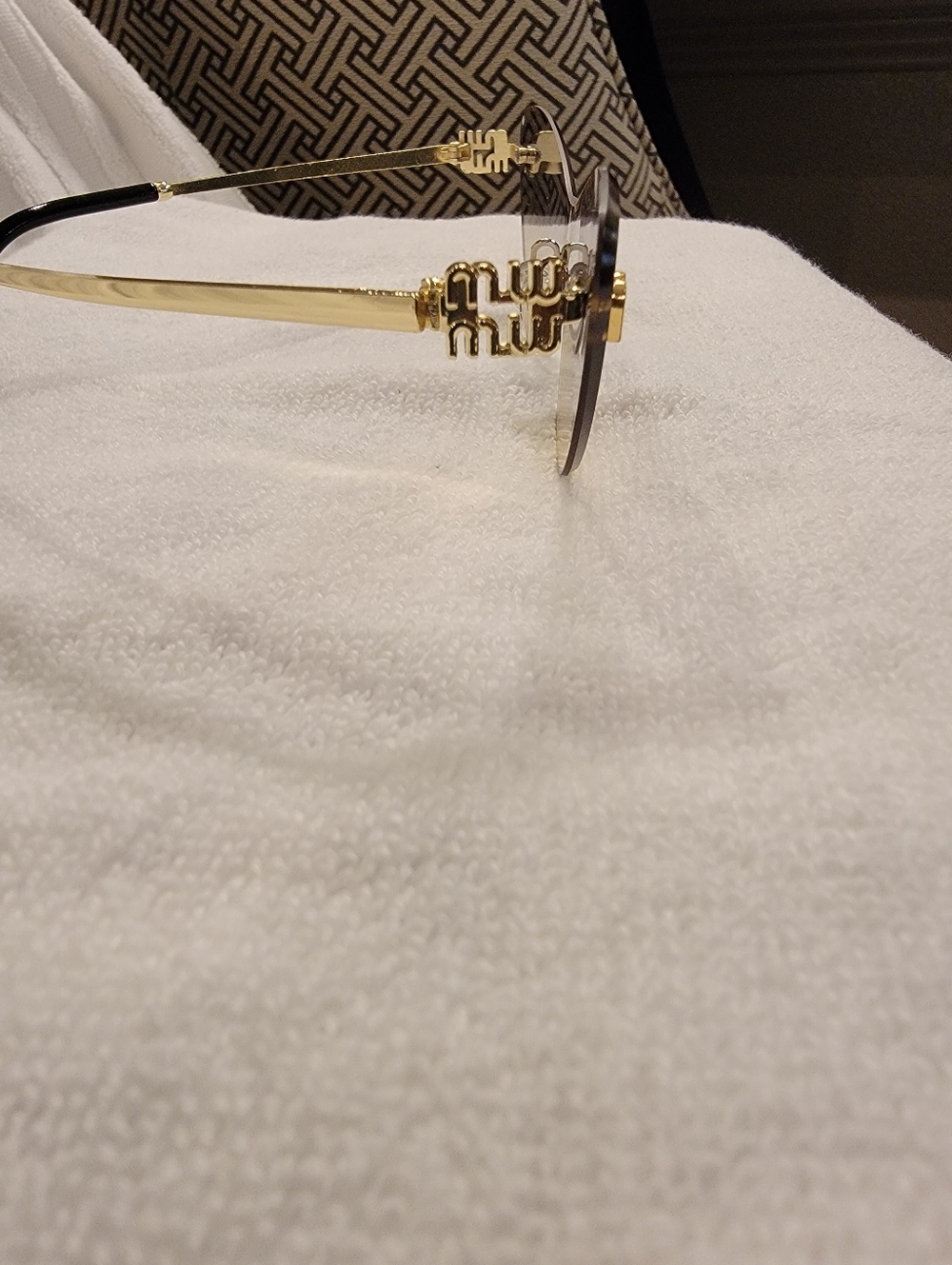 Rimless Gradient Lens Women's Sunglasses - Gold Accent - Picture 3 of 3
